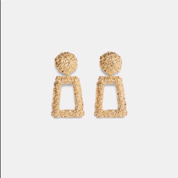 Zara gold raised design earrings - Picture 2 of 4